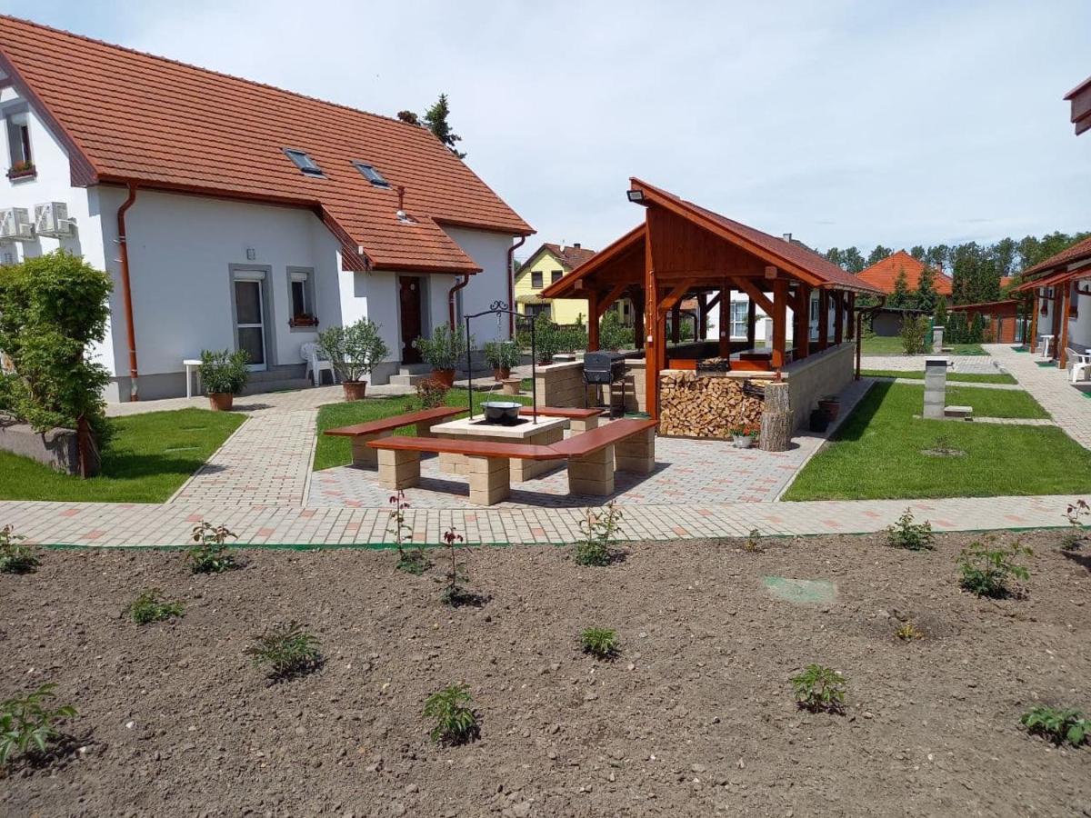 Kertesz Apartmanok Hegykő Exteriér fotografie