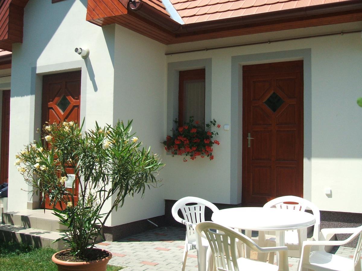 Kertesz Apartmanok Hegykő Exteriér fotografie